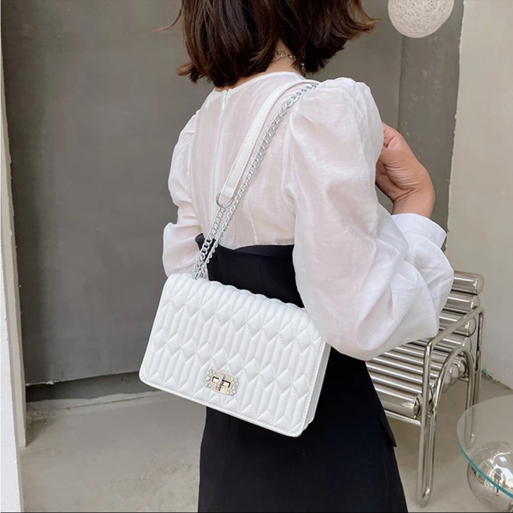 (last 1) European design chain shoulder crossbody quilted vegan leather in blue - Picture 2 of 8